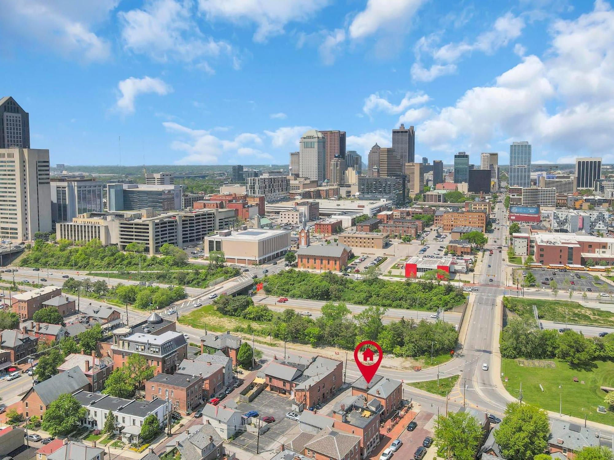Housepitality - The View * Columbus